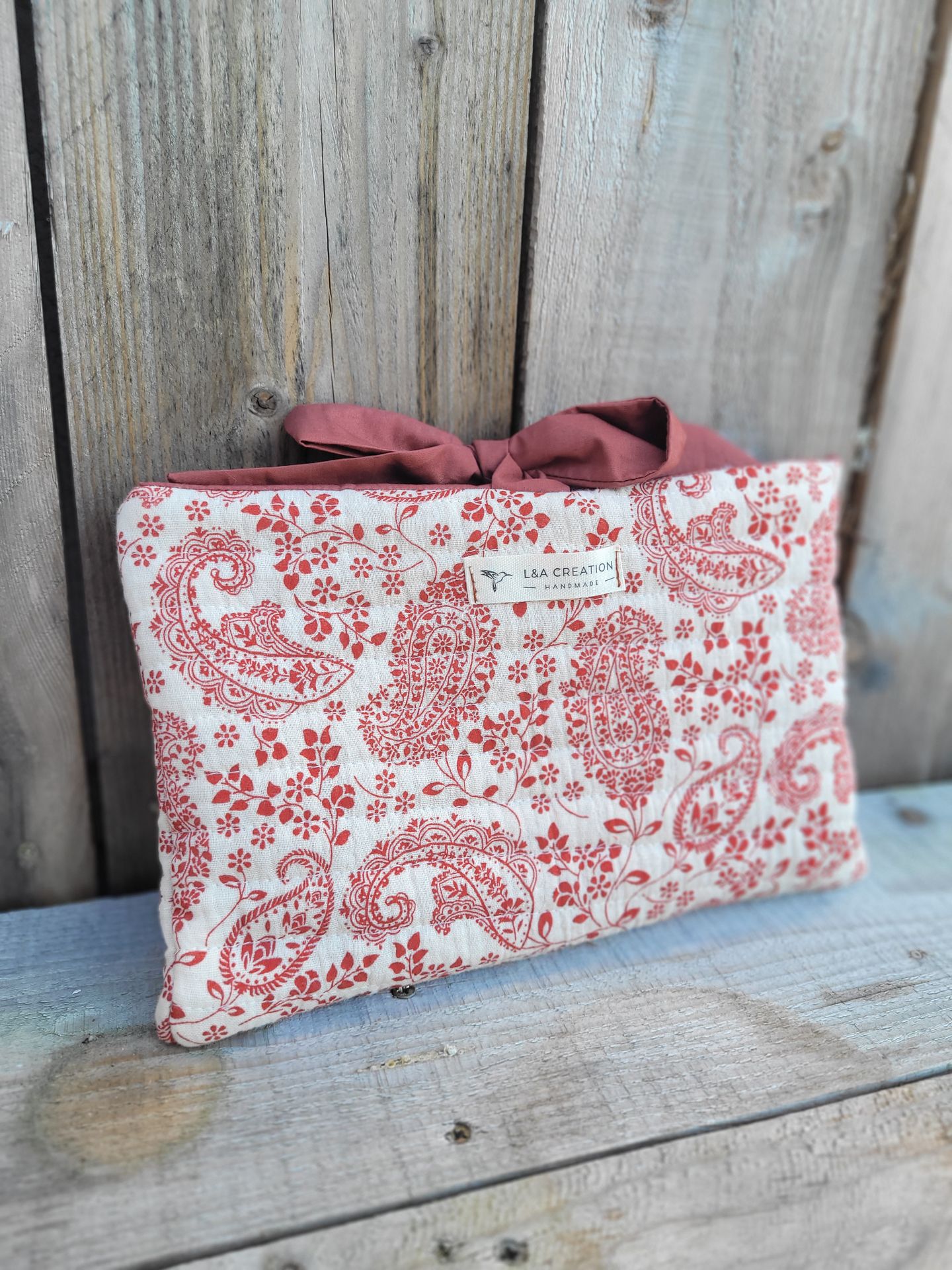 Pochette à livre matelassée