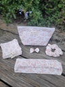 KIT cadeau : Trousse maquillage + 4 lingettes + 1 barrette + 1 chouchou + 1 bandeau - en gaze de coton Liberty -  BIO au choix 