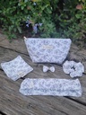 KIT cadeau : Trousse maquillage + 4 lingettes + 1 barrette + 1 chouchou + 1 bandeau - en gaze de coton Liberty -  BIO au choix 