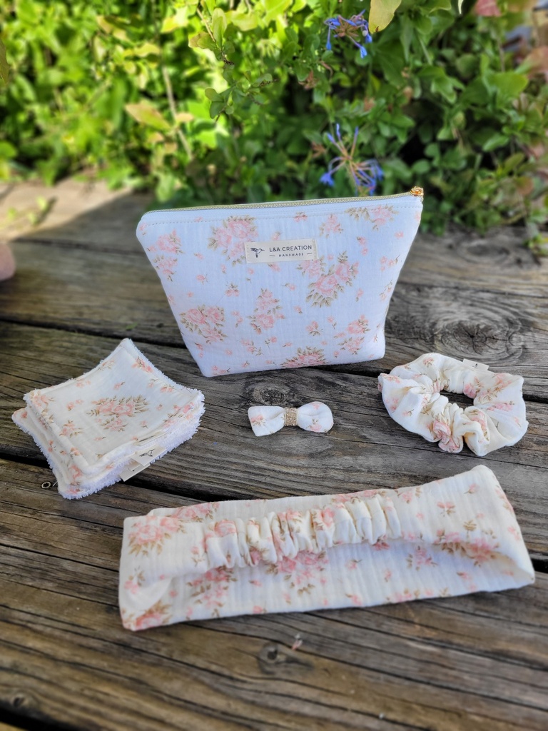 KIT cadeau : Trousse maquillage + 4 lingettes + 1 barrette + 1 chouchou + 1 bandeau - en gaze de coton Liberty -  BIO au choix 