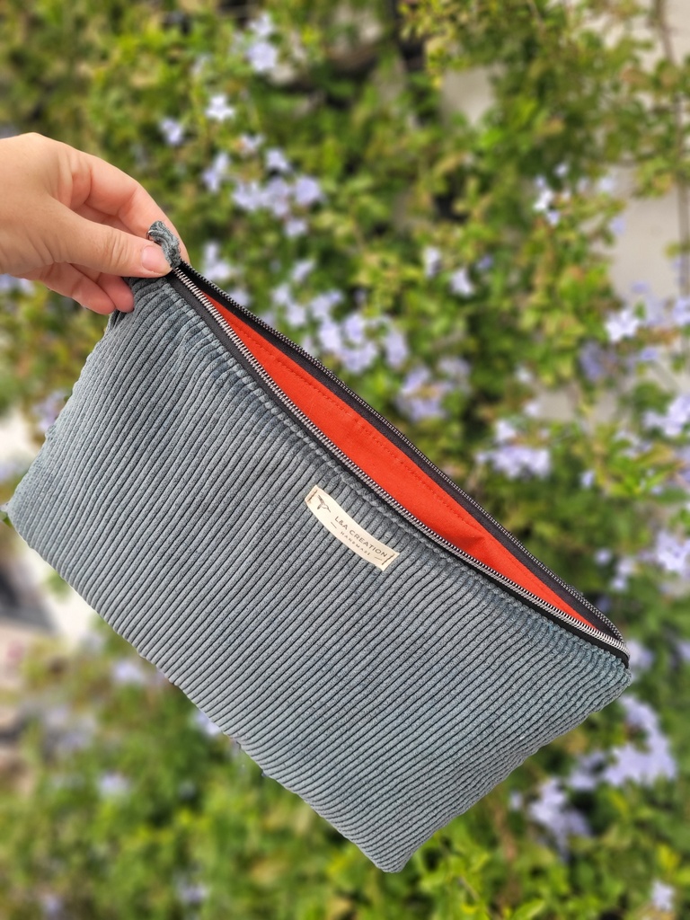 Pochette Ipad - Tablette - velours côtelé et coton - couleur au choix - PERSONNALISABLE - SUR COMMANDE