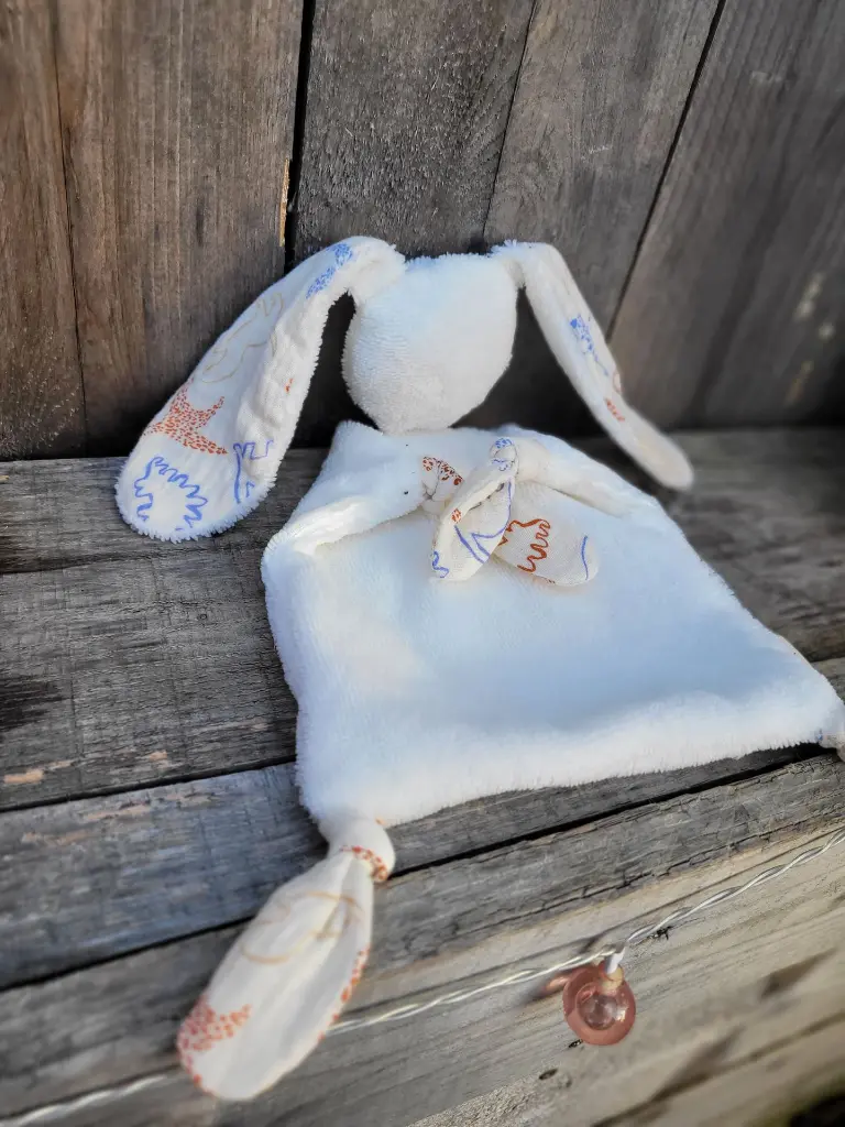 Doudou lapin personnalisable bébé - cadeau naissance