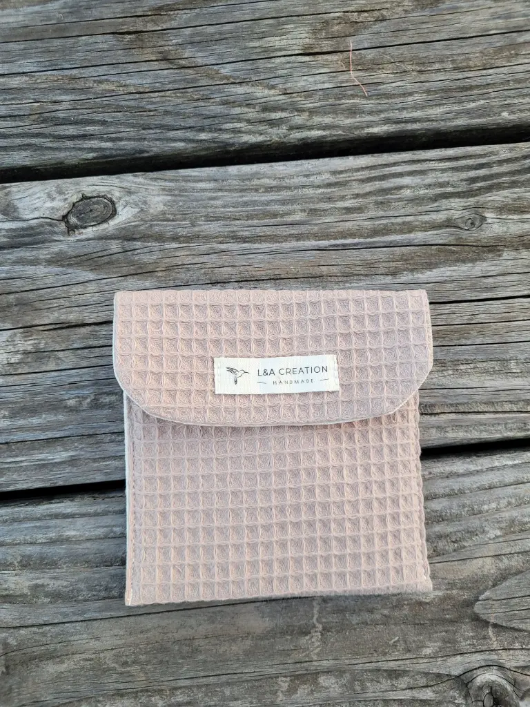 Pochette imperméable savon
