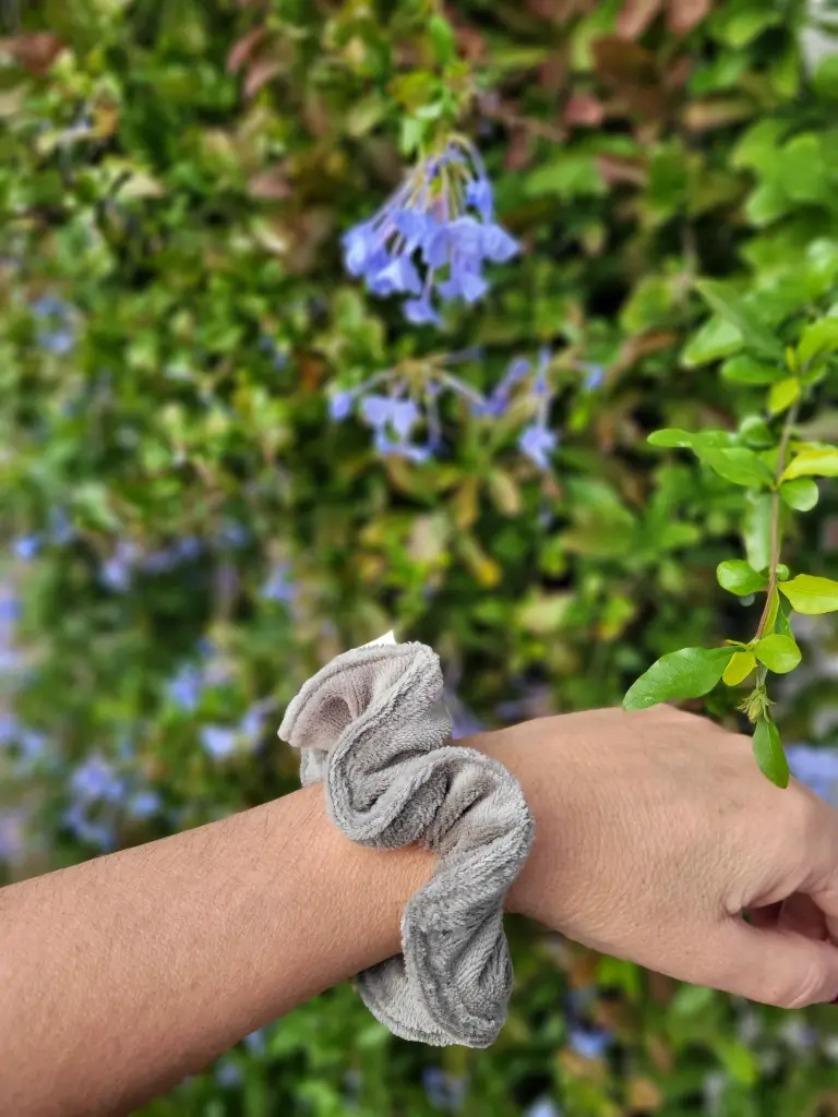chouchou scrunchie velours tout doux