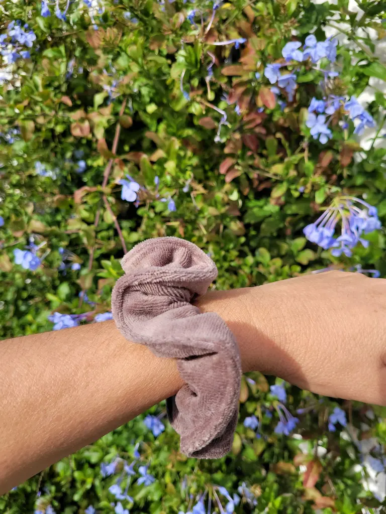 chouchou scrunchie velours tout doux
