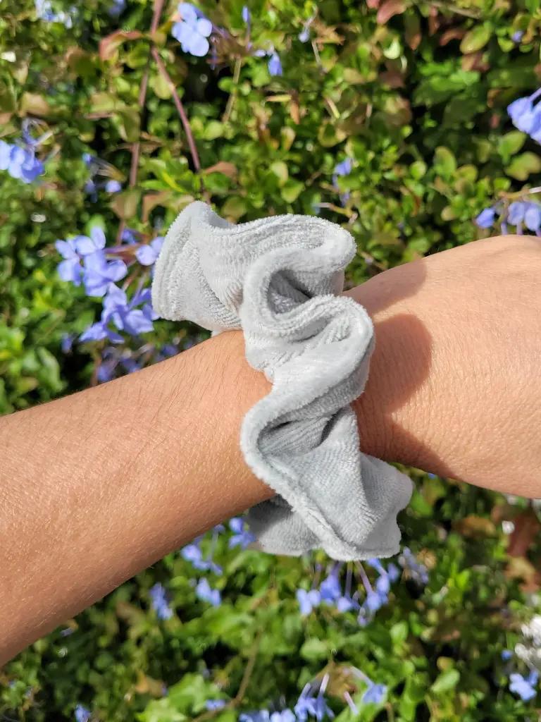 chouchou scrunchie velours tout doux