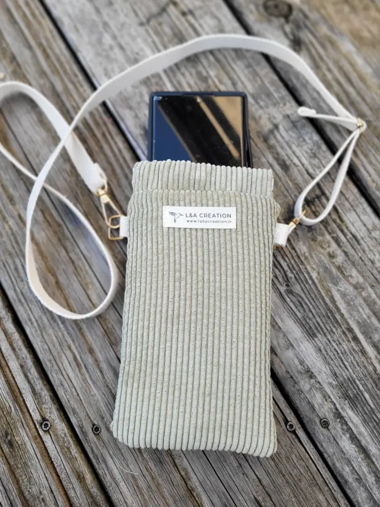 Pochette pour téléphone velours L&A Création