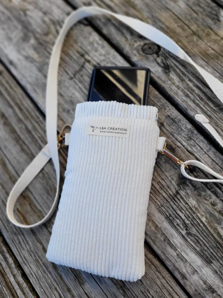 Pochette pour téléphone velours L&A Création