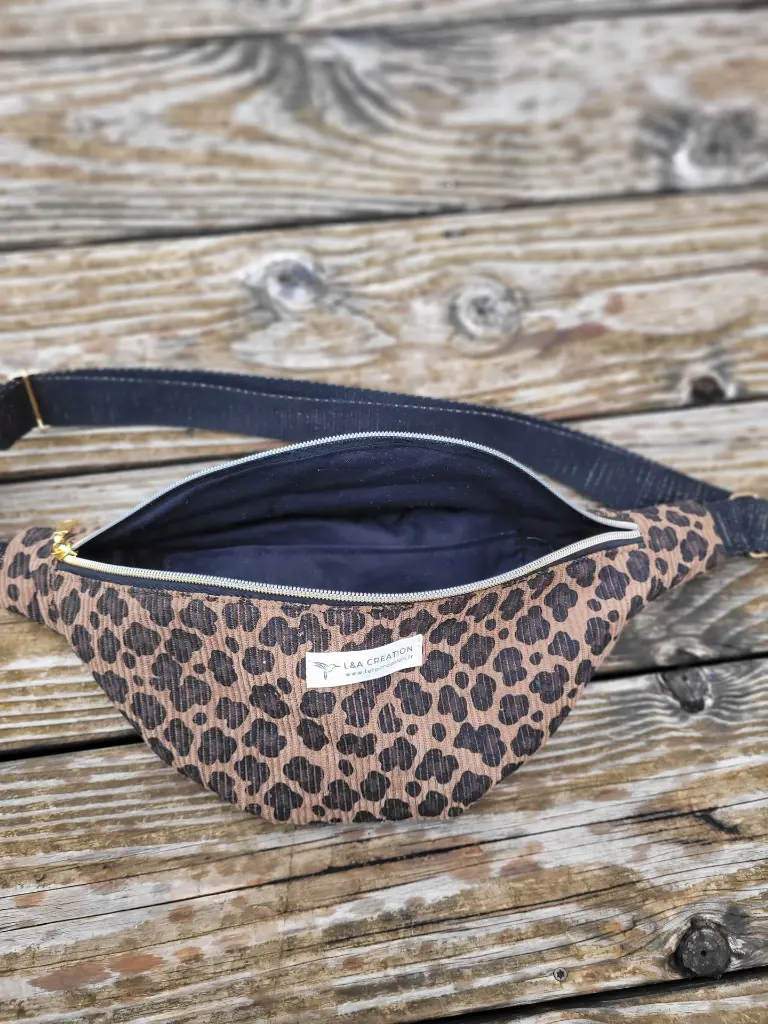 Sac banane léopard velours côtelé