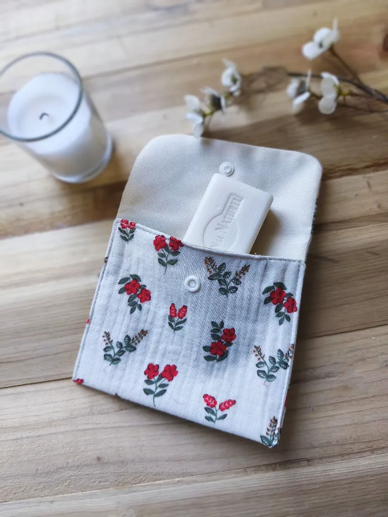 Pochette étui à savon ou lingettes - imperméable - L&A Création