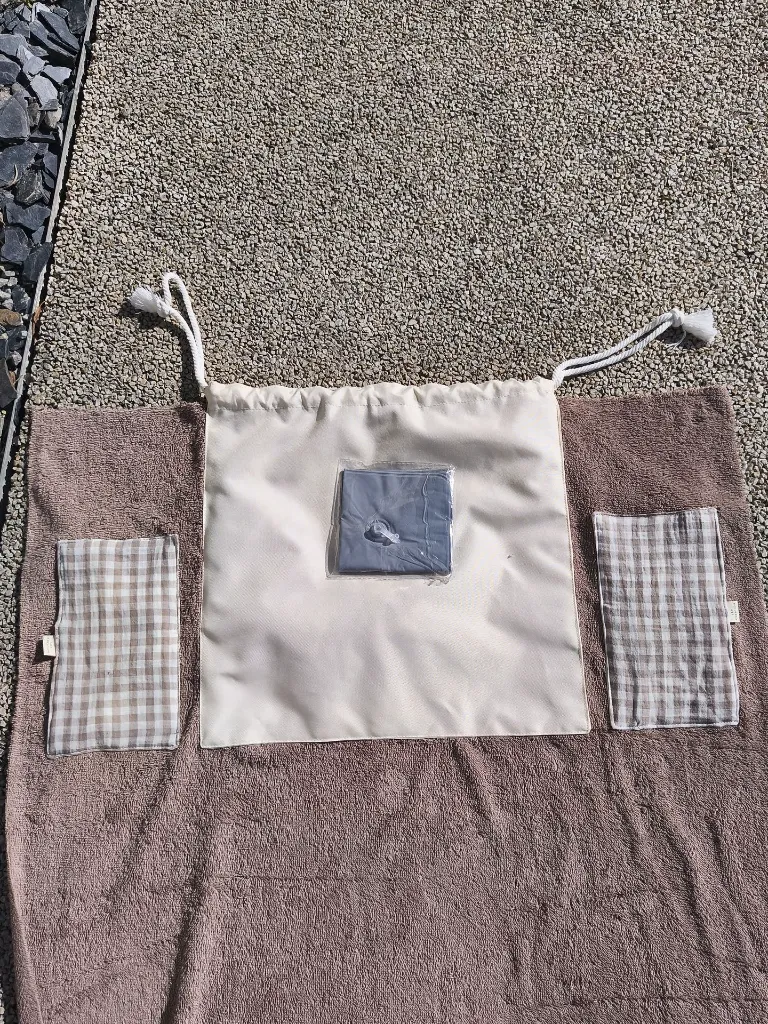 Pochon serviette de plage 2 en 1 L&A création taupe