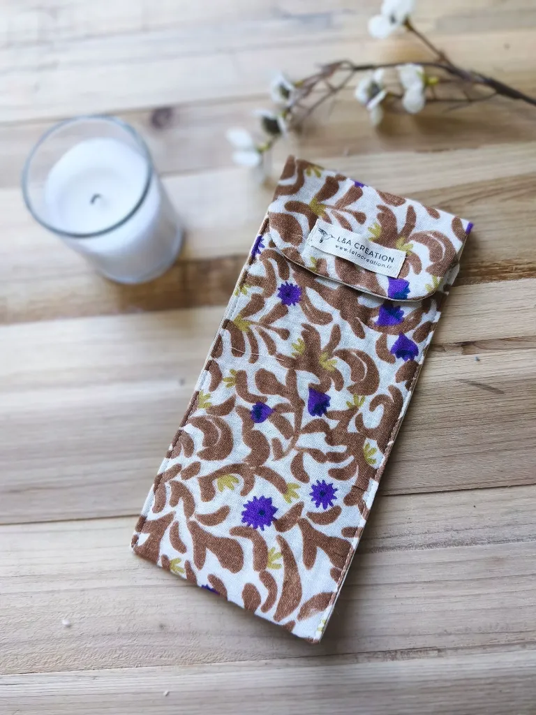 Etui imperméable pour brosse à dents  dentifrice ou couverts L&A Création