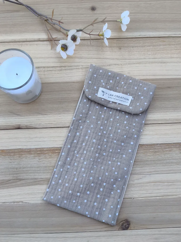 Etui imperméable pour brosse à dents  dentifrice ou couverts L&A Création