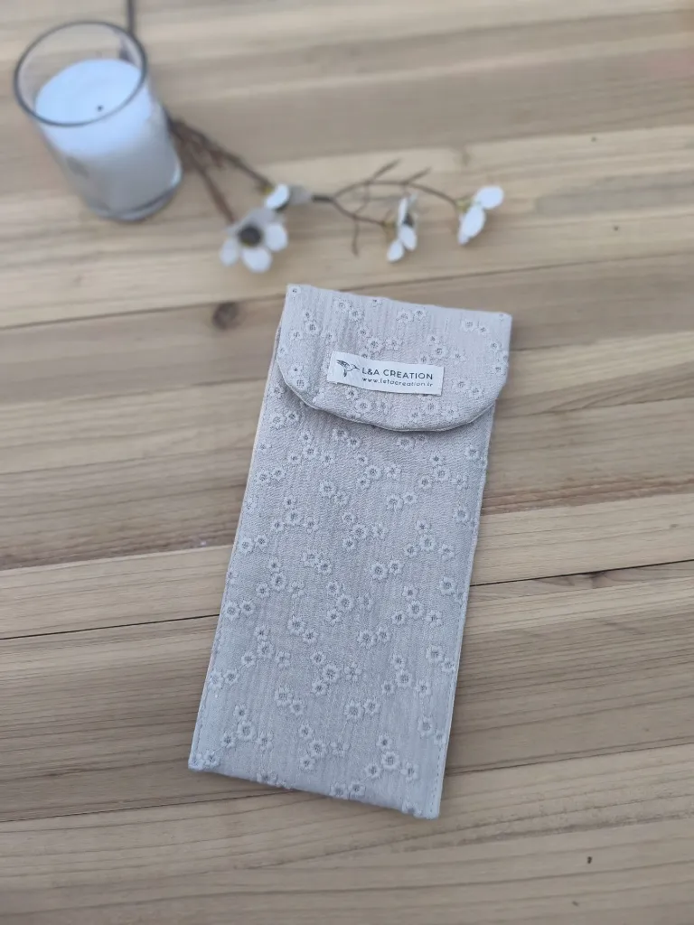 Etui imperméable pour brosse à dents  dentifrice ou couverts L&A Création
