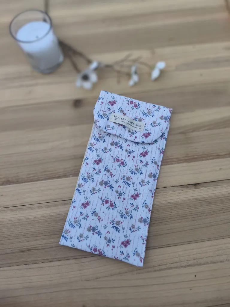 Etui imperméable pour brosse à dents  dentifrice ou couverts L&A Création