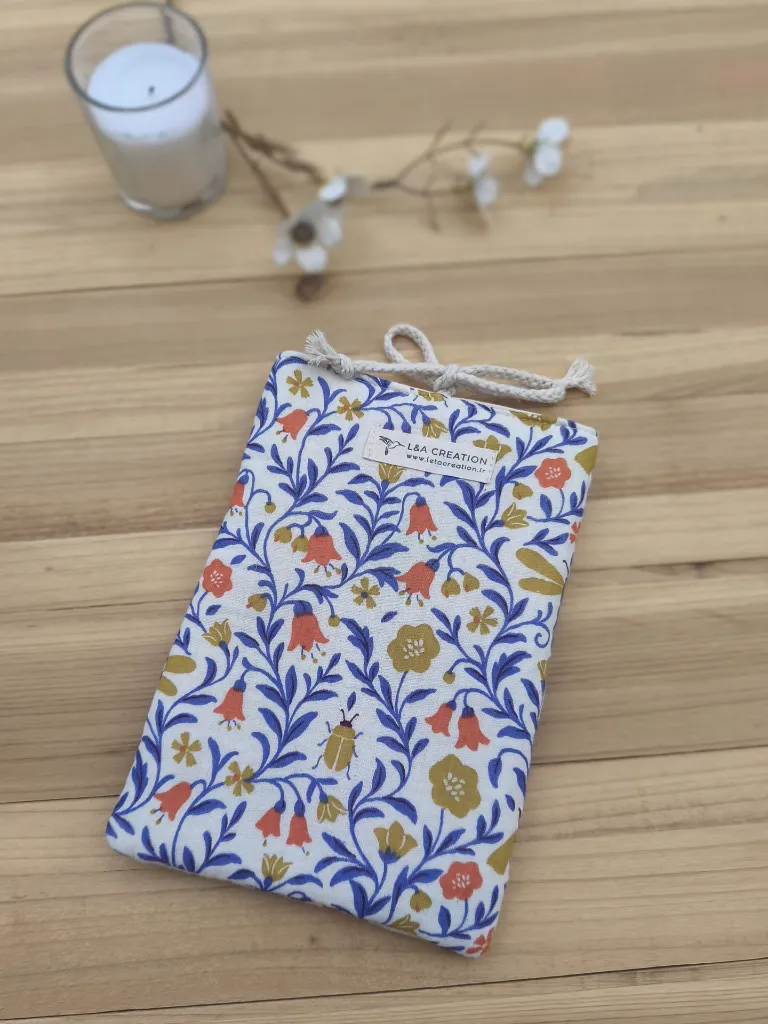 pochette à livre ou liseuse protection
