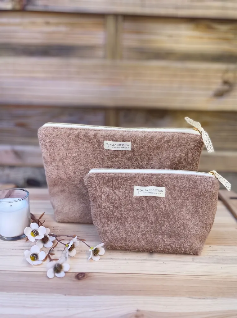 Pochette trousse taupe imperméable en Eponge L&A Création.webp