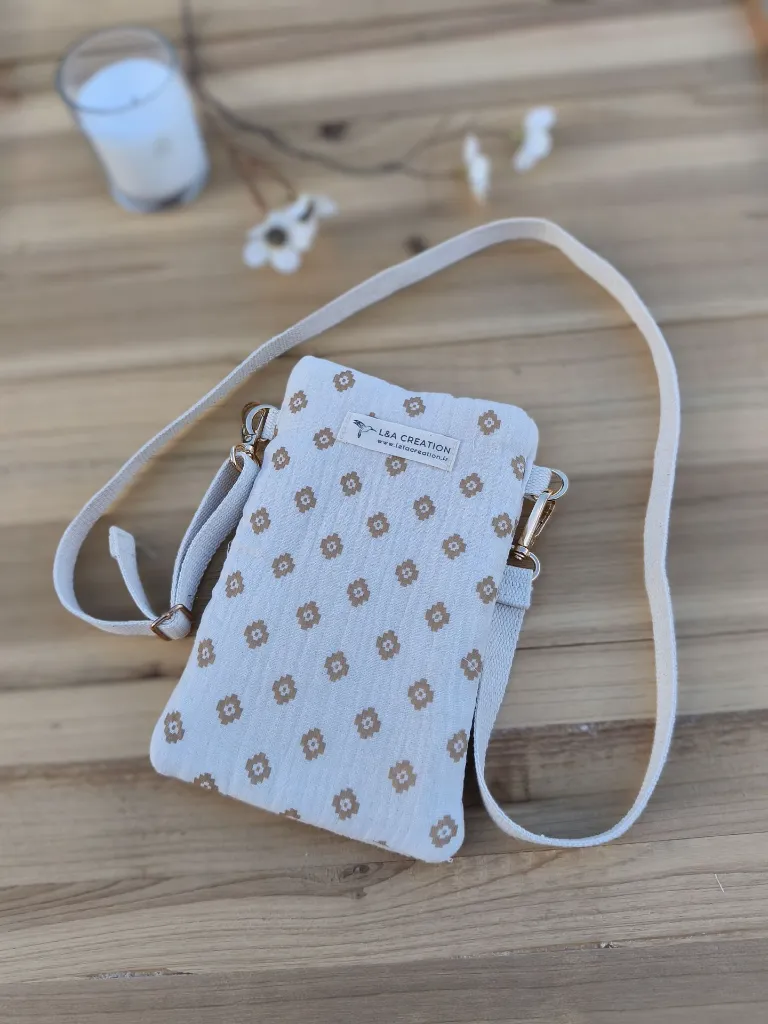 Pochette bandoulière, petit sac  à téléphone ou lunettes L&A Création