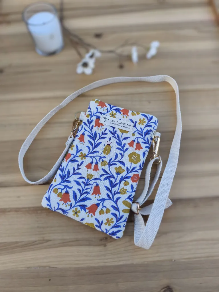 Pochette bandoulière, petit sac  à téléphone ou lunettes L&A Création