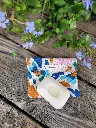 Pochette pour lingettes ou savon - Coton imprimé au choix - intérieur imperméable - couleur au choix
