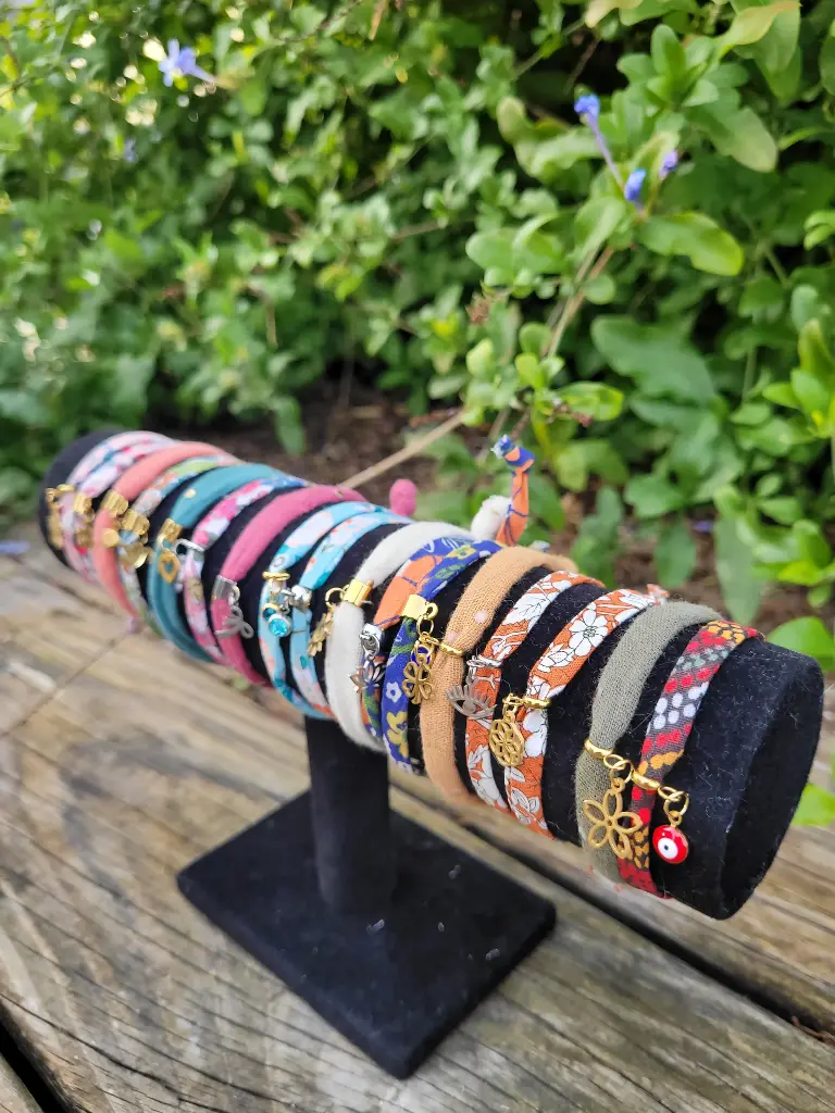 Bracelet en coton  imprimé et pendentif au choix en acier inoxydable doré ou argenté  - personnalisable