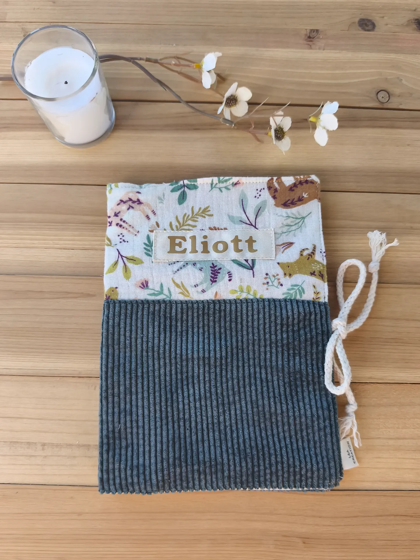 Protège carnet de santé personnalisable - velours cotélé et double gaze de coton
