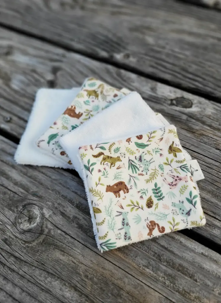 Lingette réutilisable - coton nettoyage en gaze de coton BIO imprimé et Eponge bambou     (1 Coeurs taupe, Ecru)