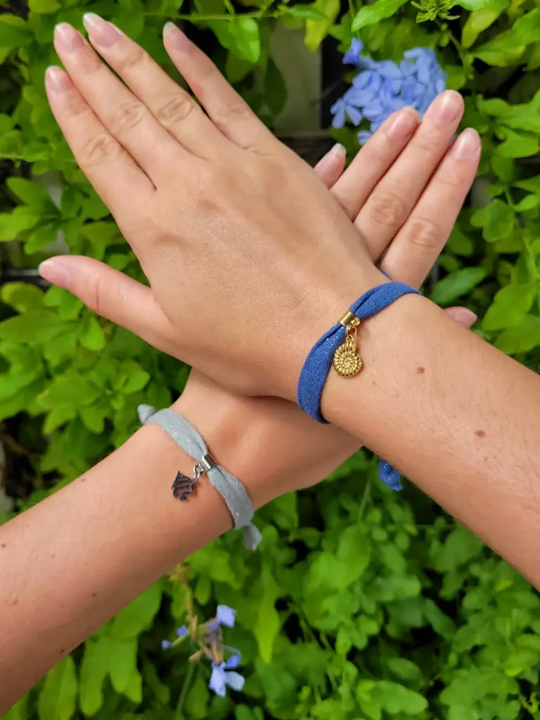 Bracelet en tissu et pendentif au choix en acier inoxydable - gaze de coton à pois doré - personnalisable et règlable (Ecru, Acier inoxydable doré, 1)