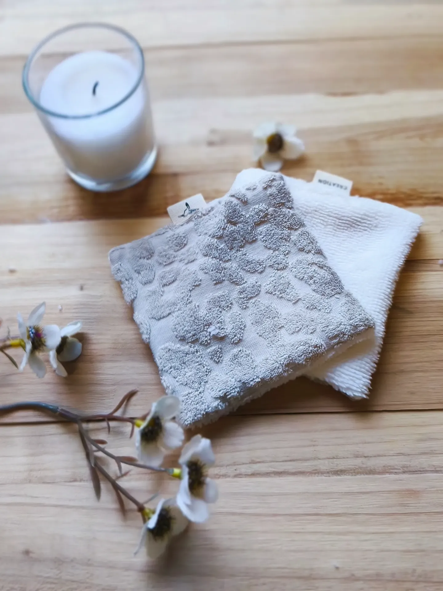 Lingette coton démaquillant en coton gaufré nid abeille et Eponge bambou couleur au choix (Léo beige)