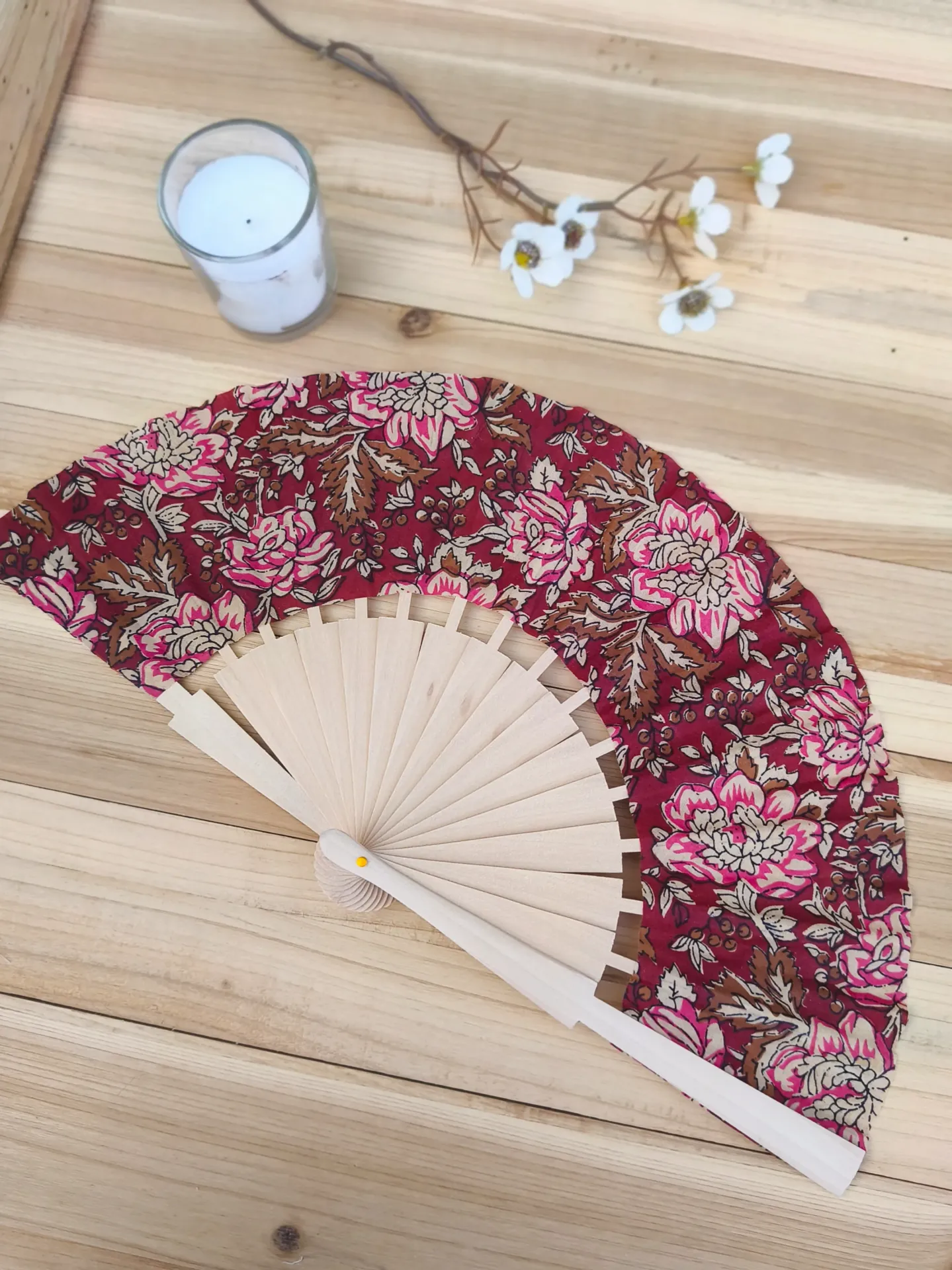 Eventail artisanal - plusieurs modèles disponibles