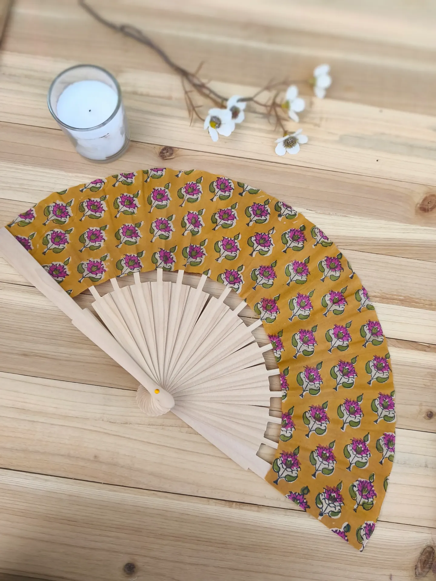 Eventail artisanal en tissu Indien HandBlock Print + Etuis -  plusieurs modèles disponibles