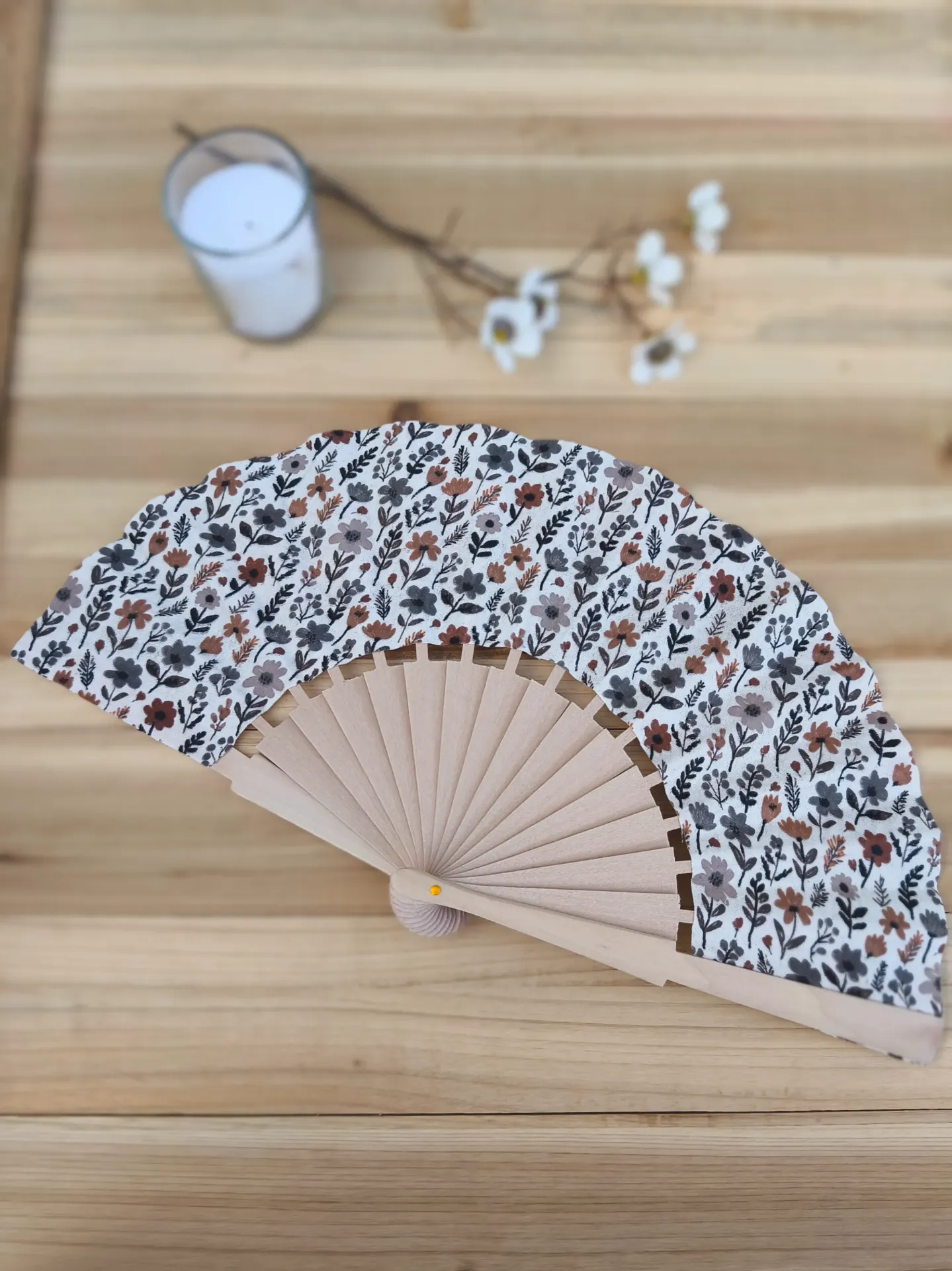 Eventail artisanal - plusieurs modèles disponibles