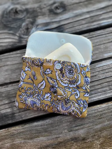 Pochette pour lingettes ou savon - intérieur imperméable - 34 imprimés au choix Gaze de Coton BIO